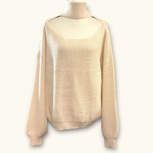 By Egreis Scoop Cut-out Turtle Neck Oversized Women's sweater in Cream Large NWT - Picture 2 of 10